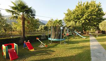 Ariadni Hotel Bungalows