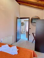 Ariadni Hotel Bungalows