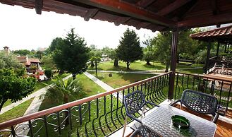 Ariadni Hotel Bungalows