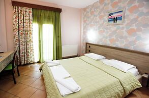 Ariadni Hotel Bungalows