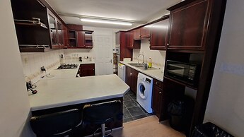 Rooms with Shared Bath Kitchen Parking