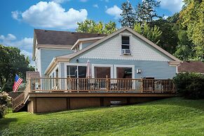Big River Escape Grandview Manse