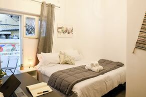 Charming 2BR in Haifa by Sea N' Rent