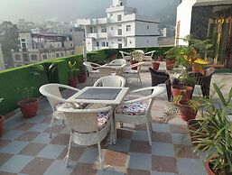 Hotel Tapovan By Terraa Hotels