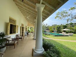 Claire Villa by Younger Villas & Resorts