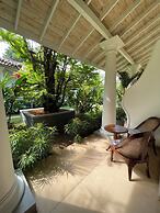 Claire Villa by Younger Villas & Resorts