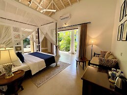 Claire Villa by Younger Villas & Resorts