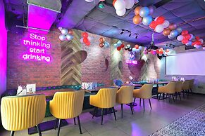 Hotel Oak plaza New Delhi