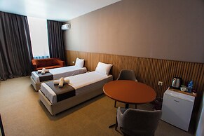 98 Zurab Gorgiladze St