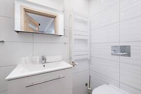 Studio Moniuszki Kraków by Renters