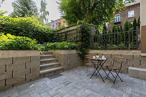 Studio Moniuszki Kraków by Renters