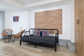 Studio Moniuszki Kraków by Renters
