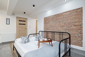 Studio Moniuszki Kraków by Renters