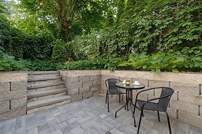 Studio Moniuszki Kraków by Renters