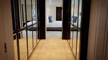 Beautiful 4-bed Flat in Mayfair