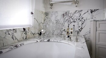 Beautiful 4-bed Flat in Mayfair