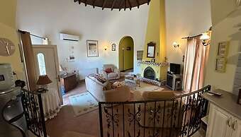 Villa - Private Pool, Free Parking & pet Friendly