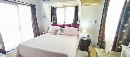 Villa - Private Pool, Free Parking & pet Friendly