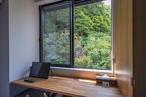 besshoonsen midoriya