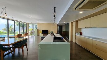 The Ocean Front Villa Nha Trang Abogo