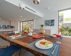 The Ocean Front Villa Nha Trang Abogo