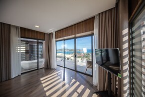 The Ocean Front Villa Nha Trang Abogo