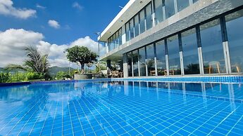 The Ocean Front Villa Nha Trang Abogo