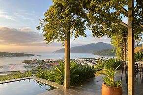 The Ocean Front Villa Nha Trang Abogo