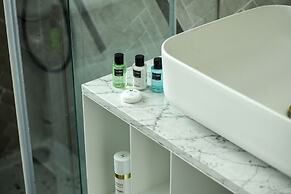 Elegant 1BR Dizengoff Apt by Sea N' Rent