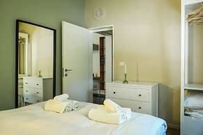 Elegant 1BR Dizengoff Apt by Sea N' Rent