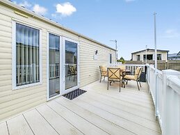 Escape to Paradise at Pevensey Bay Holiday Park