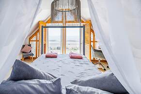 Pebbles View Overlooking the Beautiful Pevensey Bay Beach