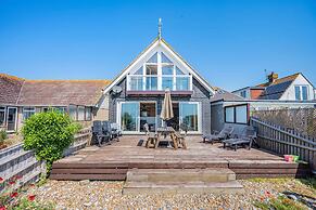 Pebbles View Overlooking the Beautiful Pevensey Bay Beach