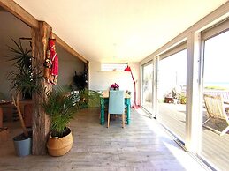 Ocean Front Beach House With Direct Beach Access