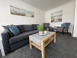 Blissful Bay Just a Stone s Throw Away