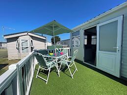 27 Tower View Pevensey Bay Holiday Park Beach