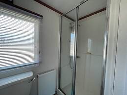 27 Tower View Pevensey Bay Holiday Park Beach