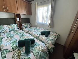 27 Tower View Pevensey Bay Holiday Park Beach