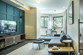 Turquoise 1BR Dizengoff Apt by SeaNRent