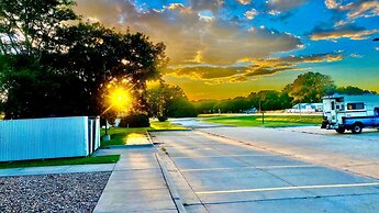 Park View Inn & Suites By OYO Hoisington