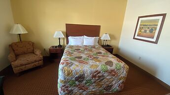 Park View Inn & Suites Hoisington