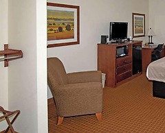 Park View Inn & Suites Hoisington