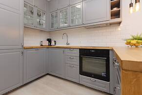 Żoliborz Artystyczny by Renters