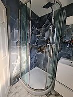 2-bed House Bungalow in Bristol