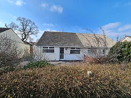 2-bed House Bungalow in Bristol