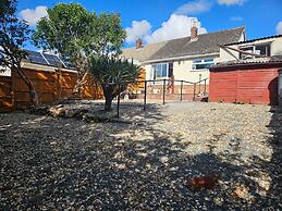2-bed House Bungalow in Bristol