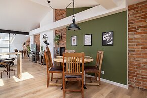 Wawel Castle Studio Dietla by Renters