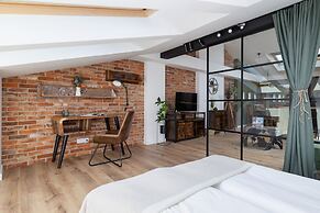 Wawel Castle Studio Dietla by Renters