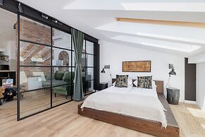 Wawel Castle Studio Dietla by Renters