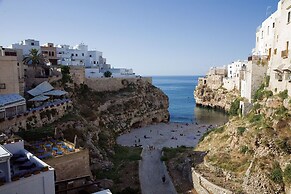 Polignano Holiday Home